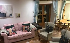 Luxury Three Bedroom Barn Conversion In Devon